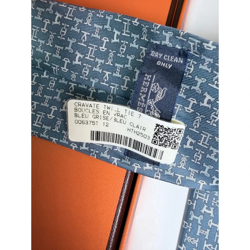 Hermes Mens Silk Twill Tie Boucles en Vrac Blue 006375T 12 NIB